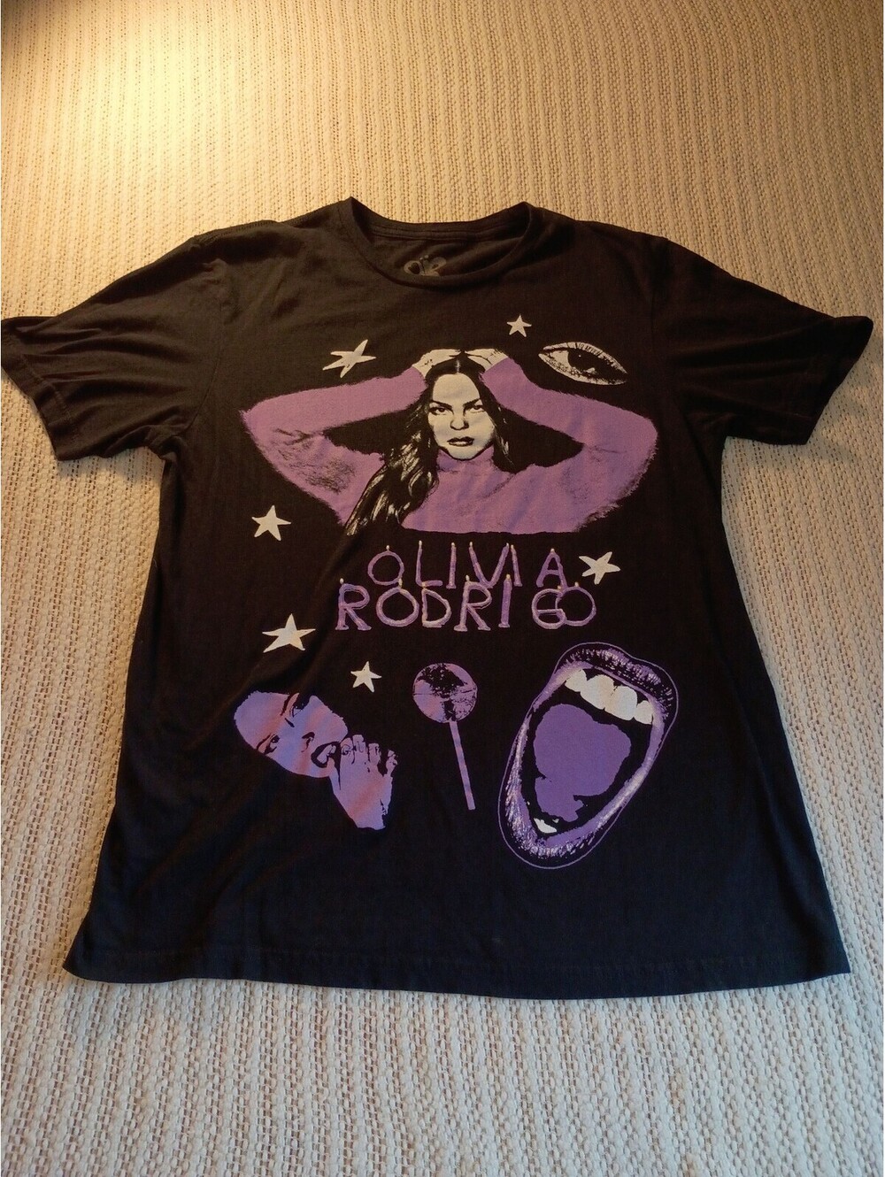 Olivia Rodrigo Black Graphic T-Shirt Medium
